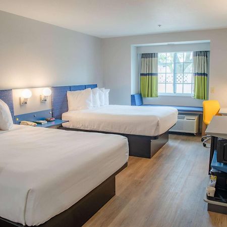 Microtel Inn & Suites By Wyndham Kingsland Naval Base I-95 Zewnętrze zdjęcie