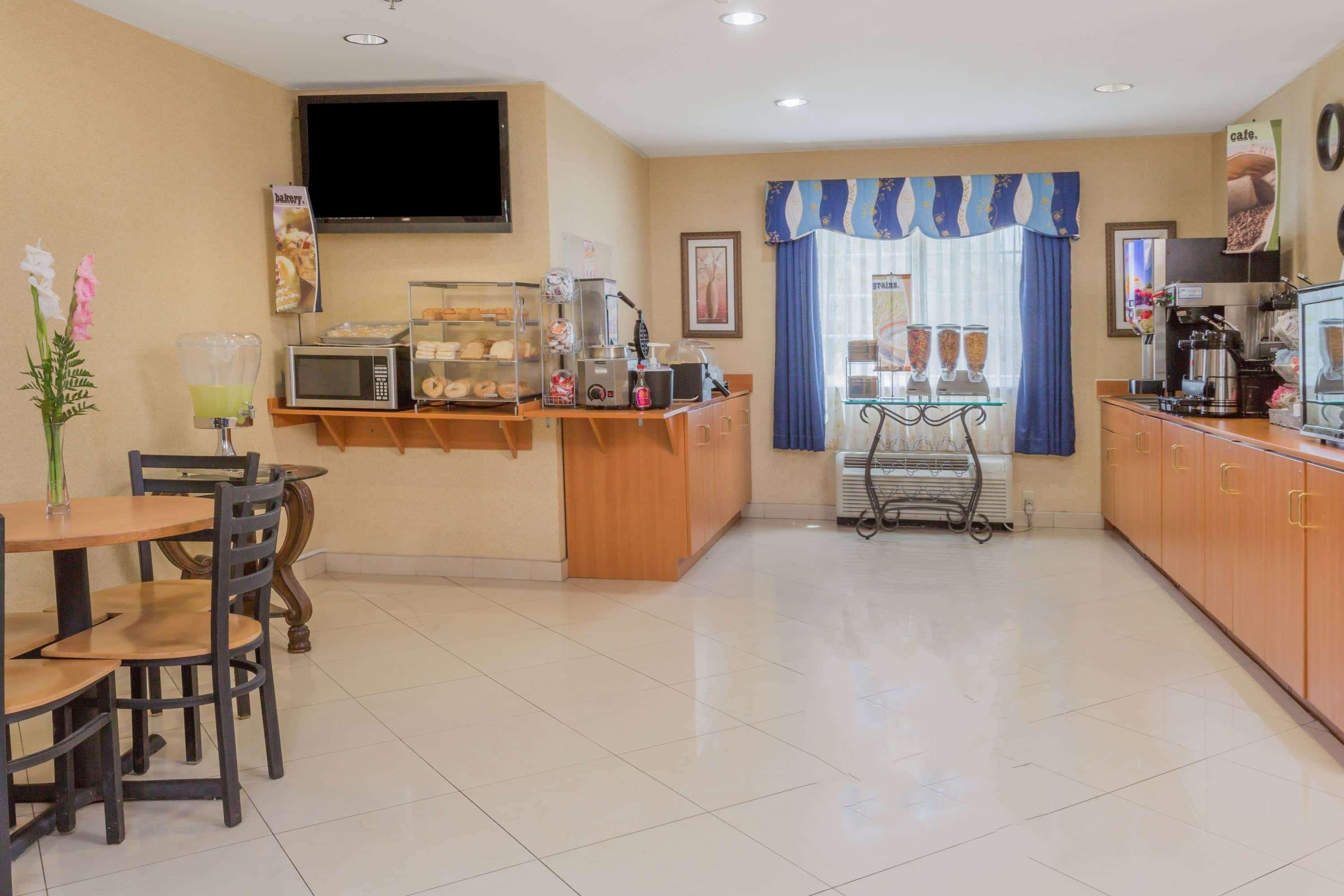Microtel Inn & Suites By Wyndham Kingsland Naval Base I-95 Zewnętrze zdjęcie
