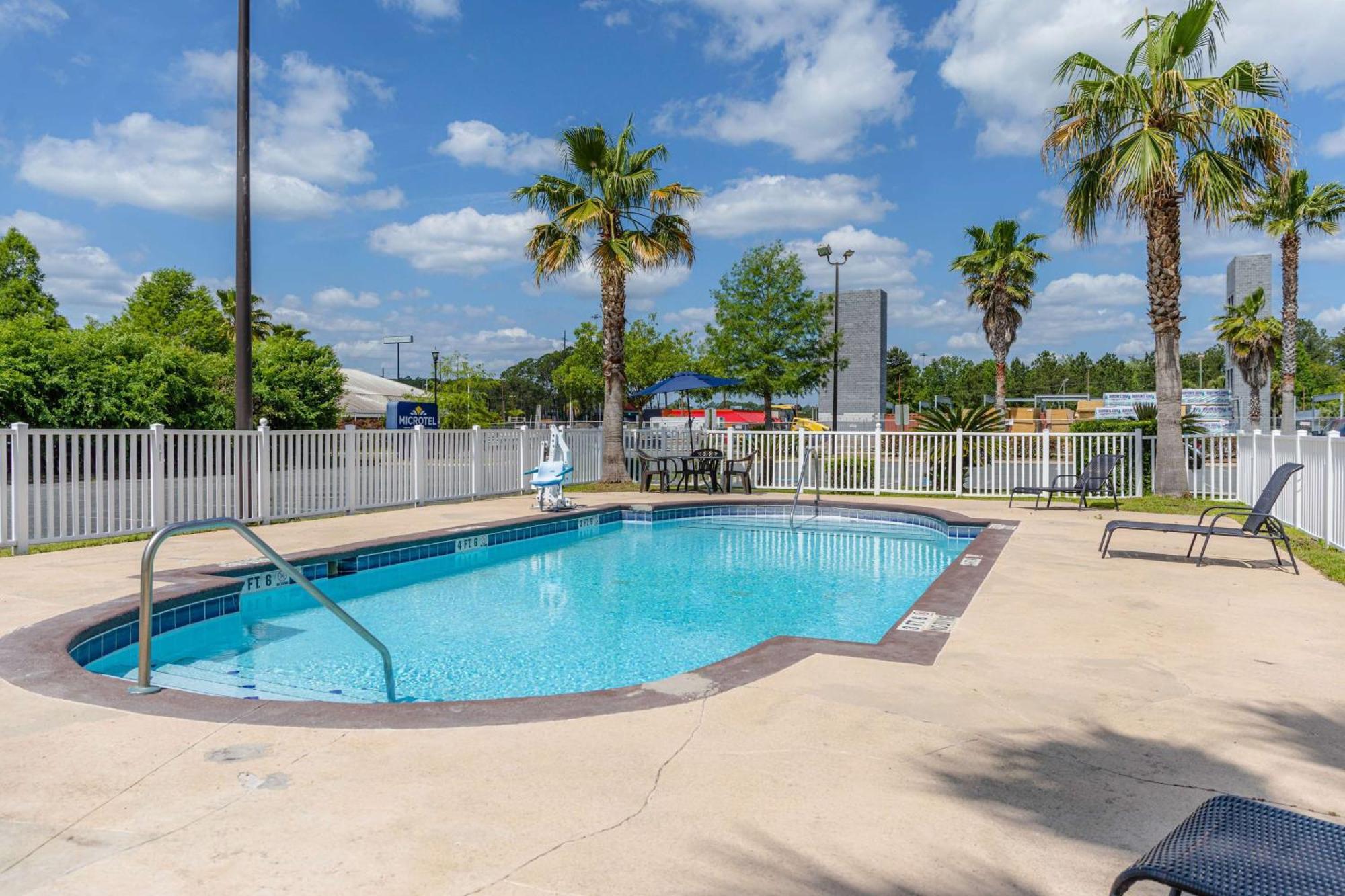 Microtel Inn & Suites By Wyndham Kingsland Naval Base I-95 Zewnętrze zdjęcie